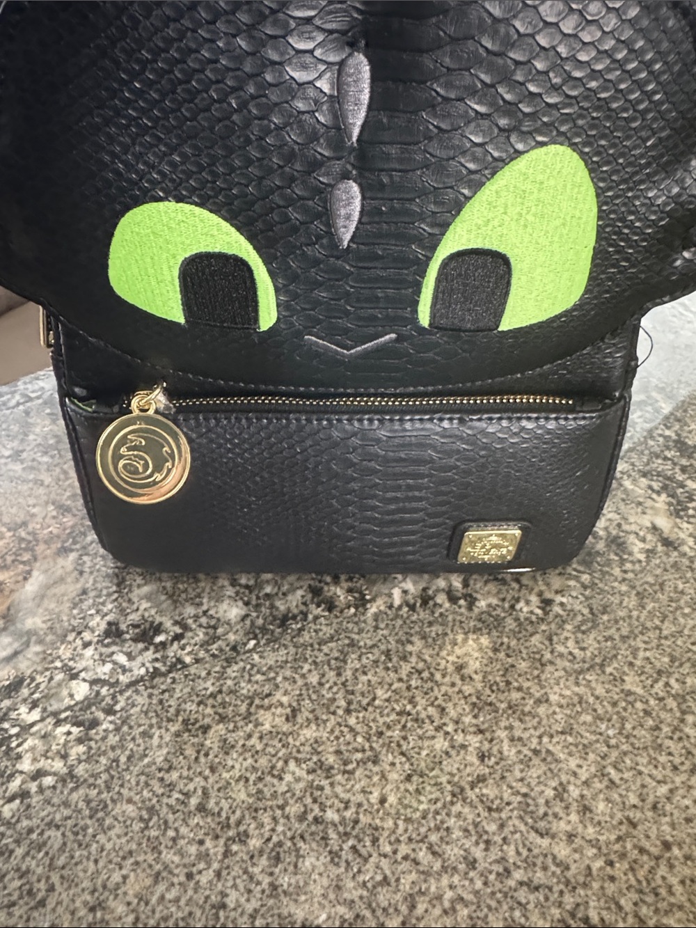 2026 LIMITED EDITION Toothless Loungefly with Ears - Picture 5 of 8